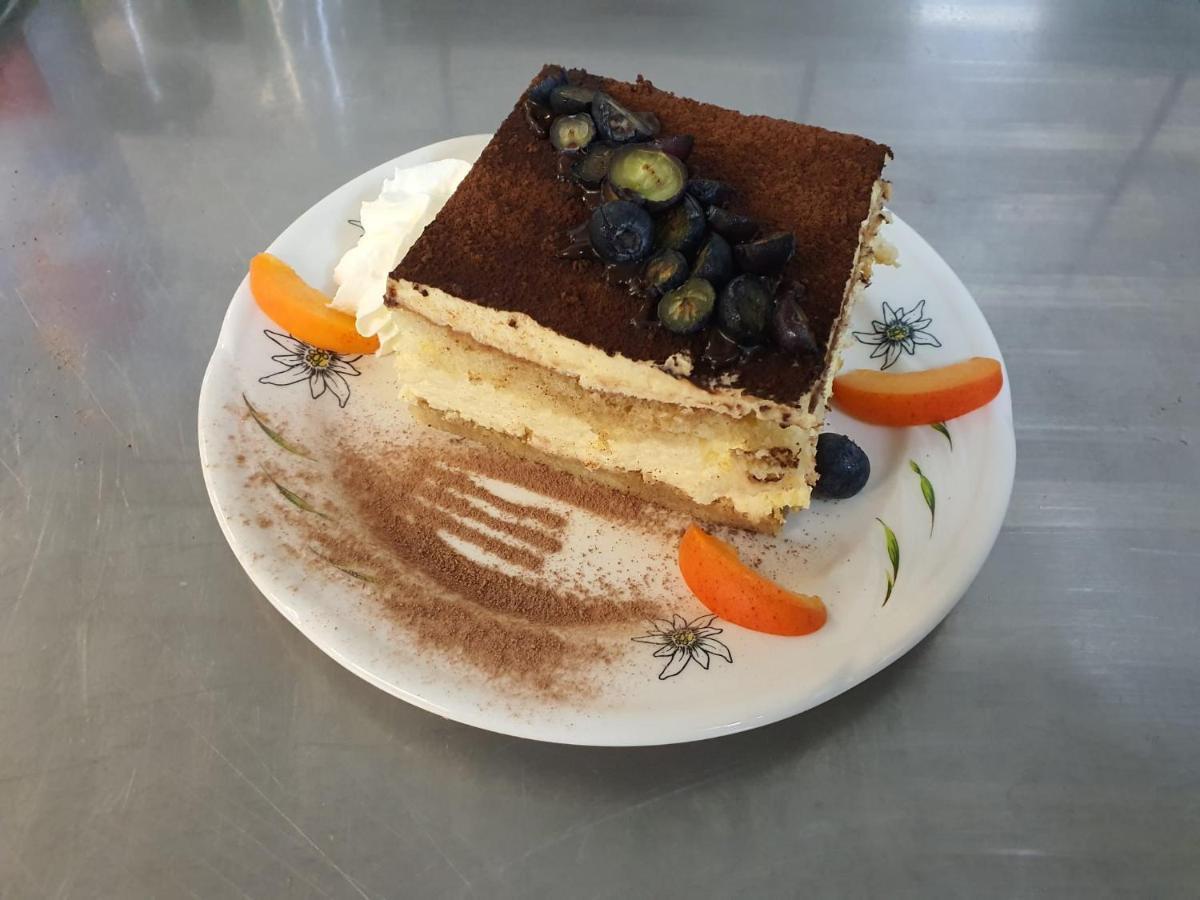 林德餐厅酒店 甘里施旺德 外观 照片