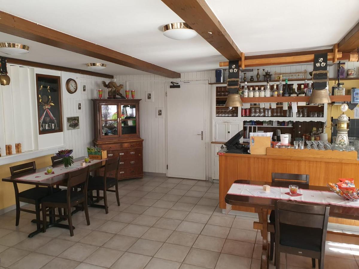 林德餐厅酒店 甘里施旺德 外观 照片
