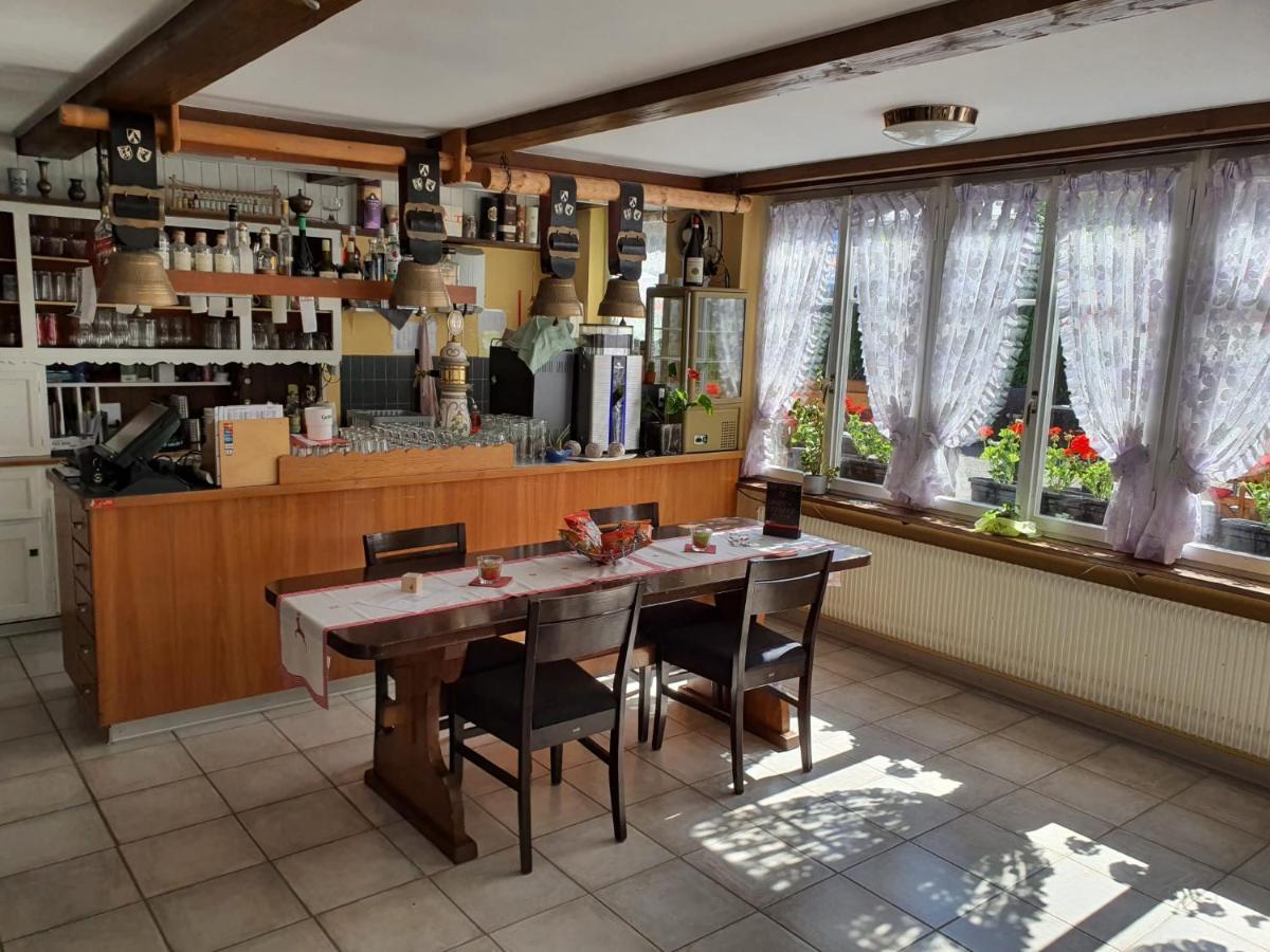 林德餐厅酒店 甘里施旺德 外观 照片